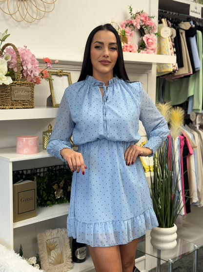Lila ruha