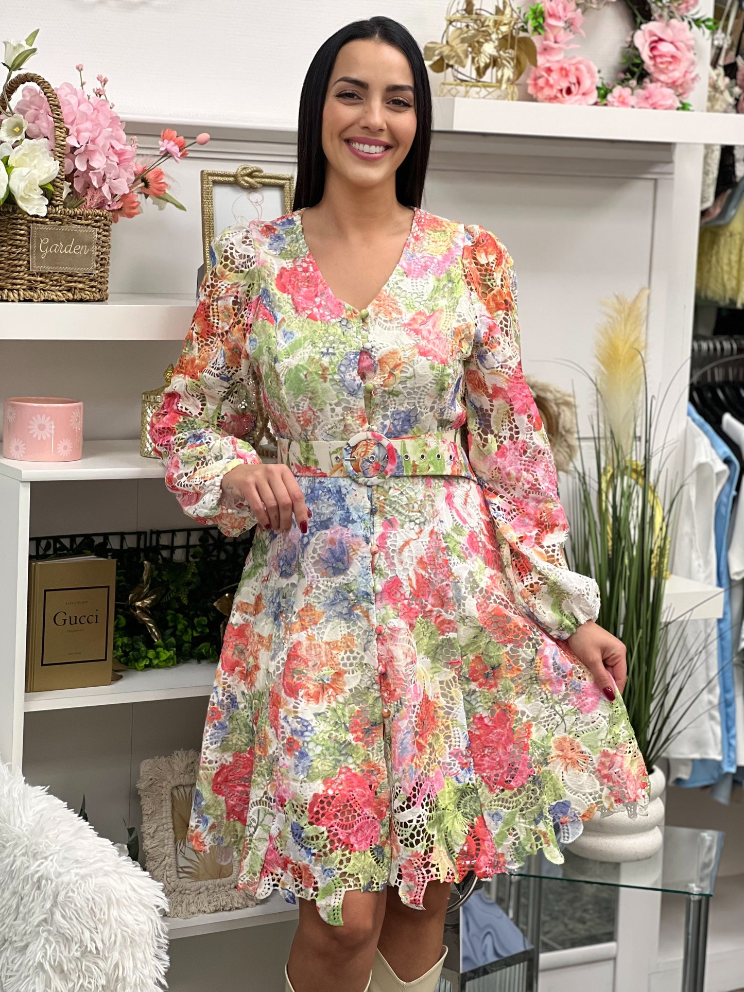 Lola ruha