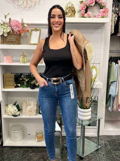 Dina farmer